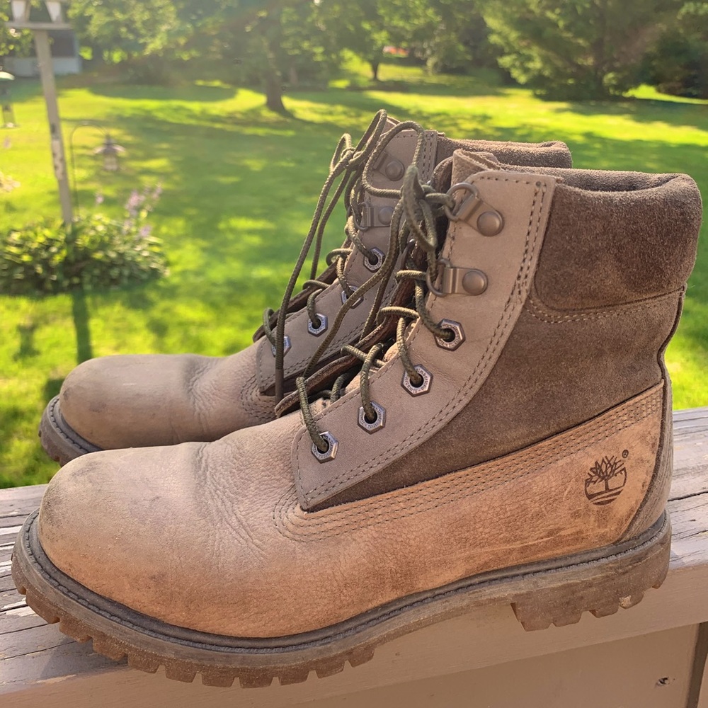 • Timberland Boot Size 9 •
